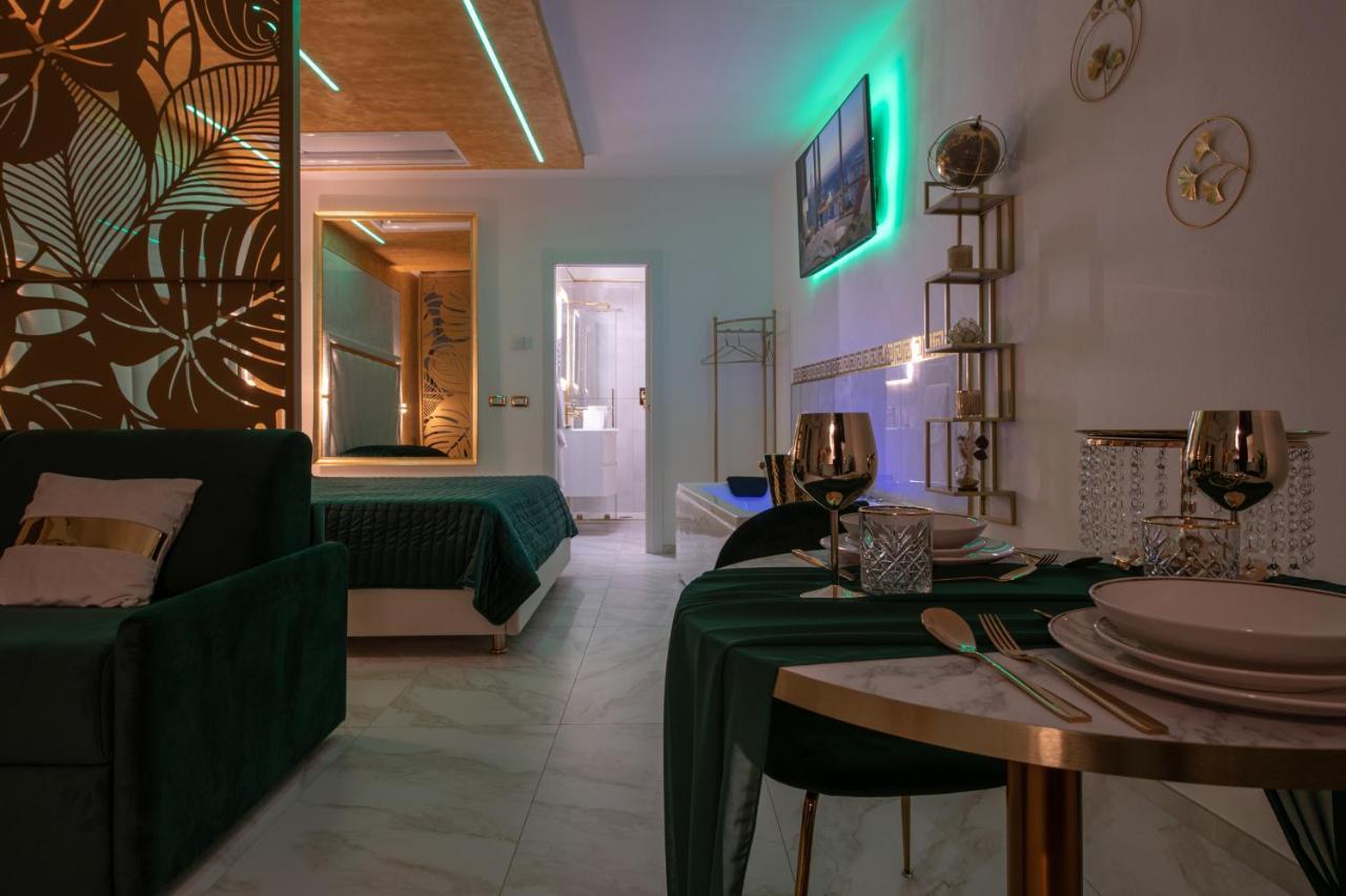Fashion Apartment Gold Bologna With Jacuzzi & Car Garage Exteriér fotografie