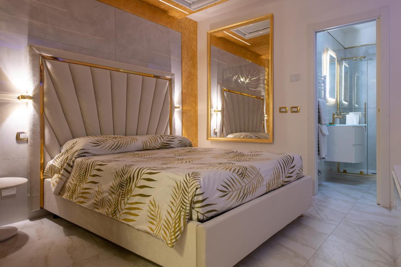 Fashion Apartment Gold Bologna With Jacuzzi & Car Garage Exteriér fotografie