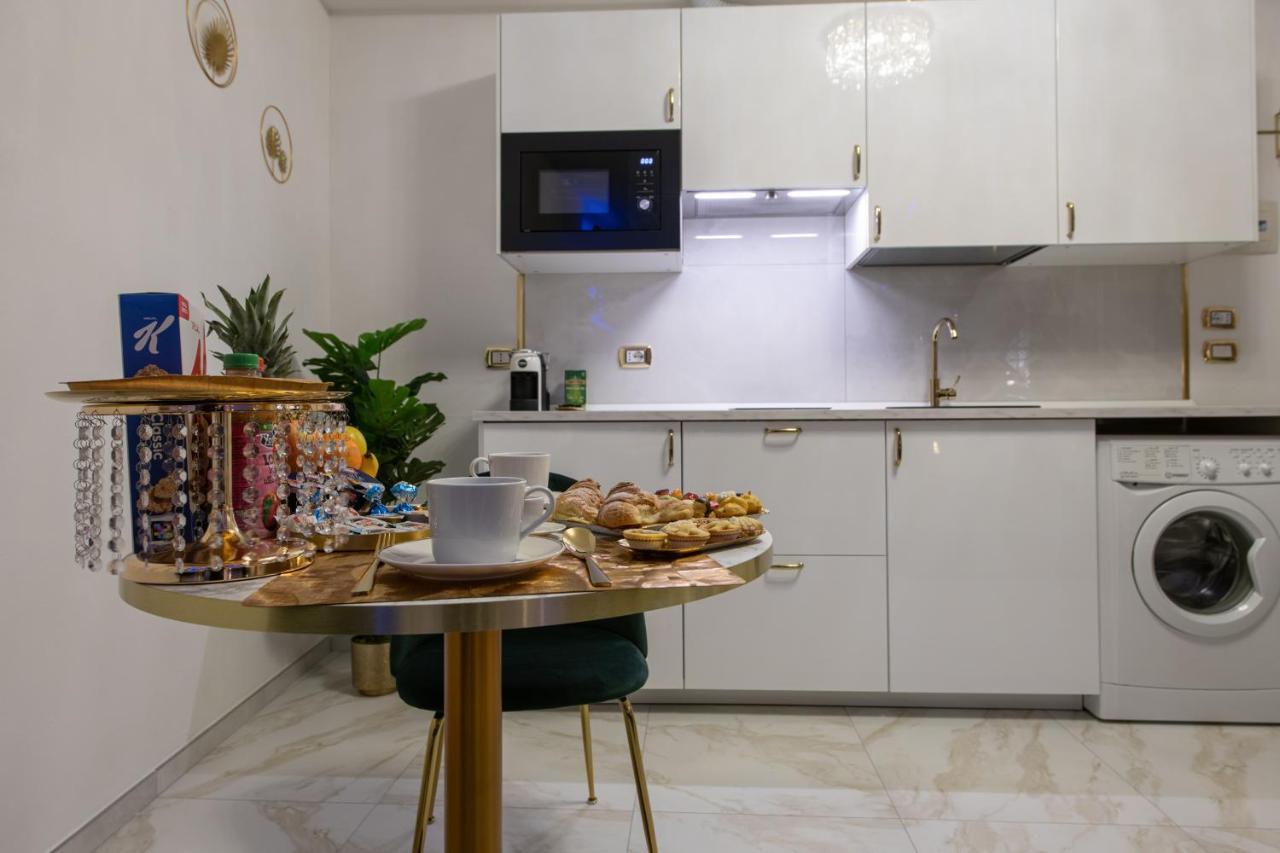 Fashion Apartment Gold Bologna With Jacuzzi & Car Garage Exteriér fotografie