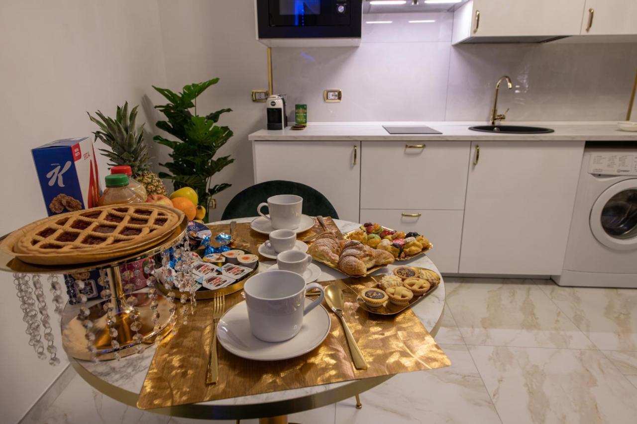 Fashion Apartment Gold Bologna With Jacuzzi & Car Garage Exteriér fotografie