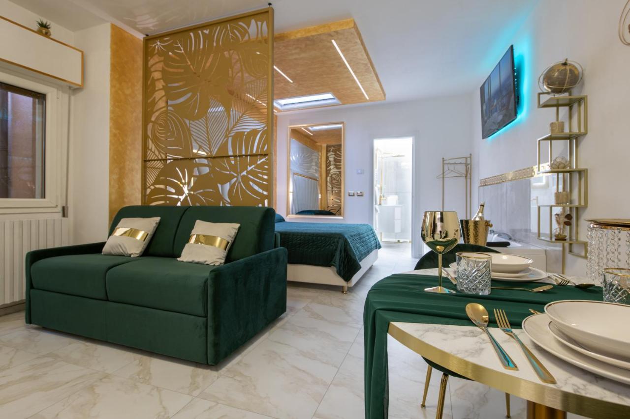 Fashion Apartment Gold Bologna With Jacuzzi & Car Garage Exteriér fotografie