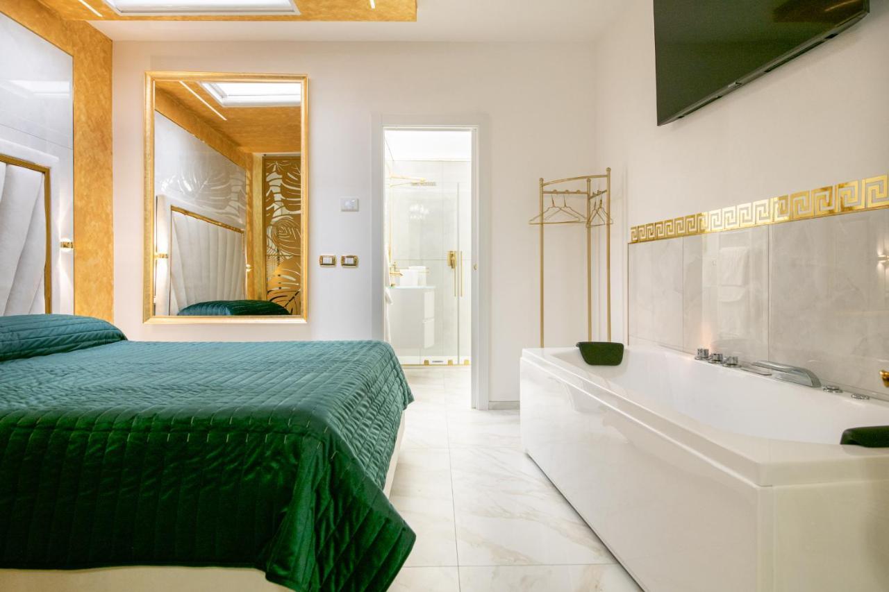 Fashion Apartment Gold Bologna With Jacuzzi & Car Garage Exteriér fotografie