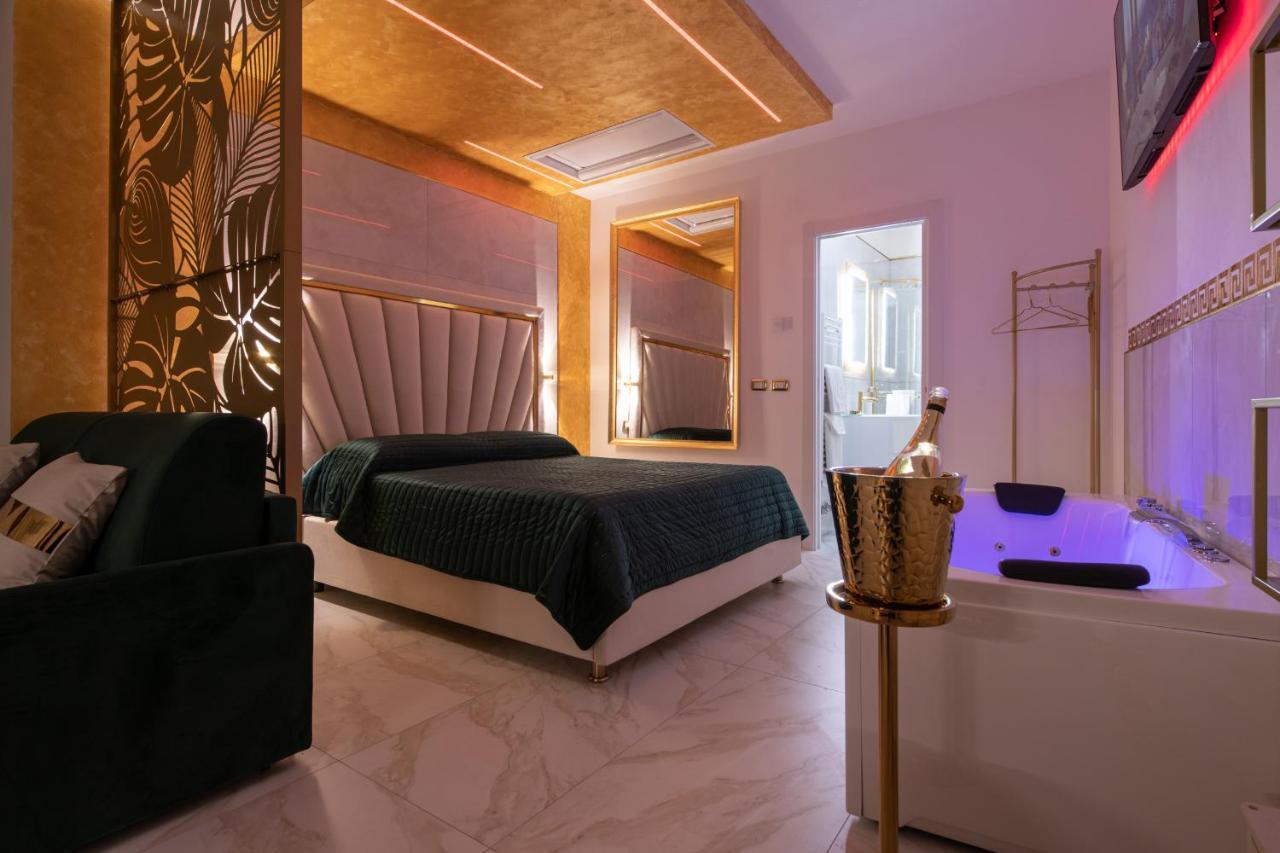 Fashion Apartment Gold Bologna With Jacuzzi & Car Garage Exteriér fotografie