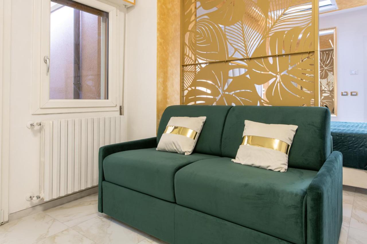 Fashion Apartment Gold Bologna With Jacuzzi & Car Garage Exteriér fotografie